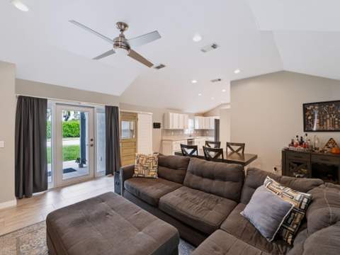 3109 SE Amherst Street, Stuart FL - photo 8 of 25