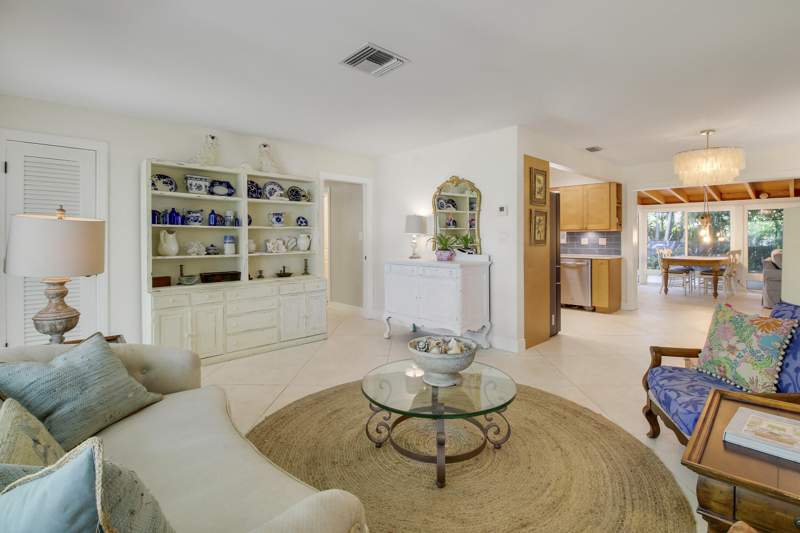3 bedroom Single Family Residence at 528 Driftwood Road, Village of North Palm Beach, North Palm Beach — photo 5