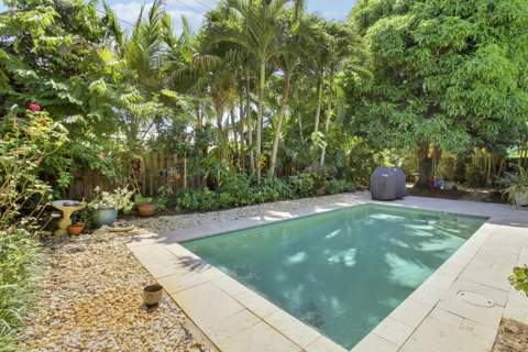 528 Driftwood Road, North Palm Beach FL - photo 24 of 50