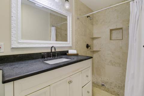 528 Driftwood Road, North Palm Beach FL - photo 17 of 50