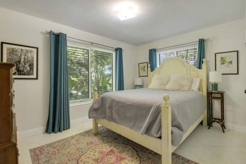 528 Driftwood Road, North Palm Beach FL - photo 18 of 50