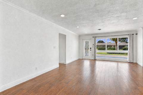 612 NE 24th Avenue, Pompano Beach FL - photo 10 of 41