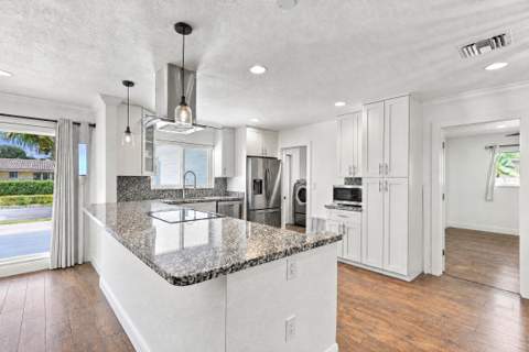 612 NE 24th Avenue, Pompano Beach FL - photo 15 of 41