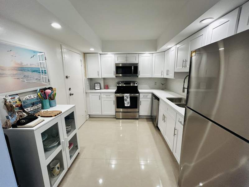 2 bedroom Condominium at 437 Golden Isles Drive #7G, Golden Horn Condo, Hallandale Beach — photo 5