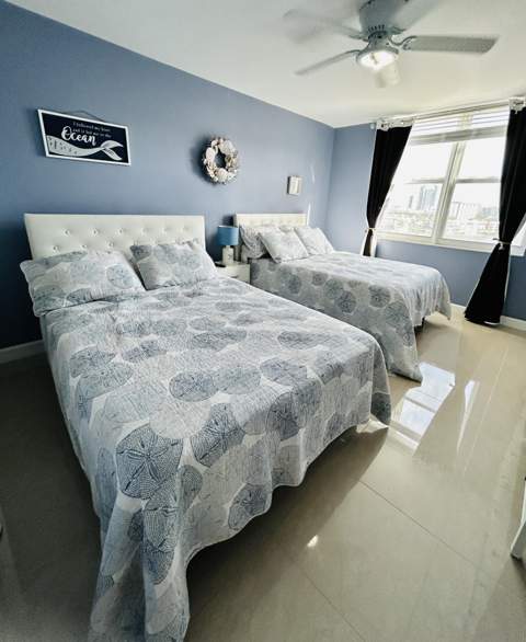 437 Golden Isles Drive #7G, Hallandale Beach FL - photo 10 of 19