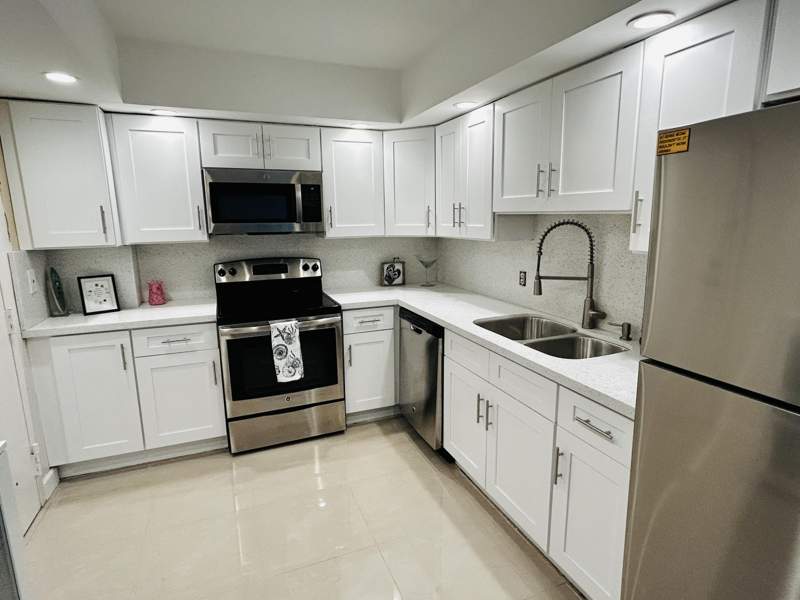 2 bedroom Condominium at 437 Golden Isles Drive #7G, Golden Horn Condo, Hallandale Beach — photo 3