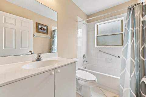 7207 Lombardy Street, Boynton Beach FL - photo 20 of 46