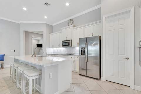 10587 SW Capraia Way, Port St. Lucie FL - photo 15 of 51