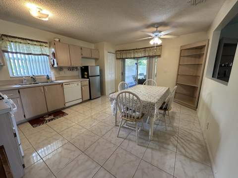 5225 Blueberry Hill Avenue, Lake Worth FL - photo 7 of 19