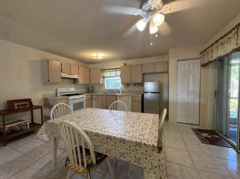 5225 Blueberry Hill Avenue, Lake Worth FL - photo 8 of 19
