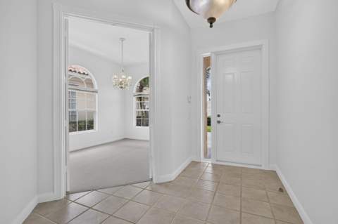 2625 Kittbuck Way, West Palm Beach FL - photo 7 of 44