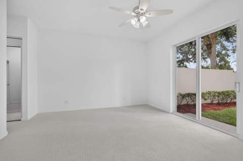 2625 Kittbuck Way, West Palm Beach FL - photo 12 of 44