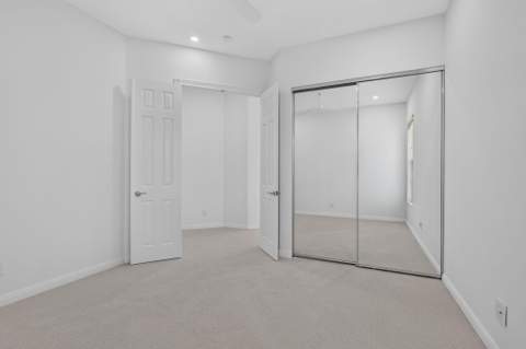 2625 Kittbuck Way, West Palm Beach FL - photo 24 of 44