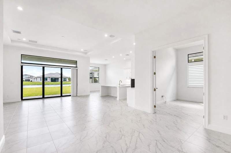 3 bedroom Single Family Residence at 8295 SW Norcia Way, Verano, Port St. Lucie — photo 5