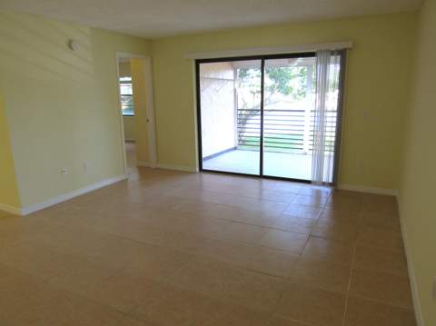 140 Lake Nancy Lane #216, West Palm Beach FL - photo 14 of 46