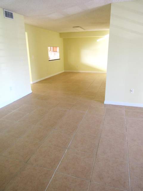 140 Lake Nancy Lane #216, West Palm Beach FL - photo 16 of 46