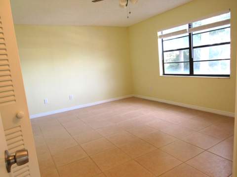 140 Lake Nancy Lane #216, West Palm Beach FL - photo 17 of 46