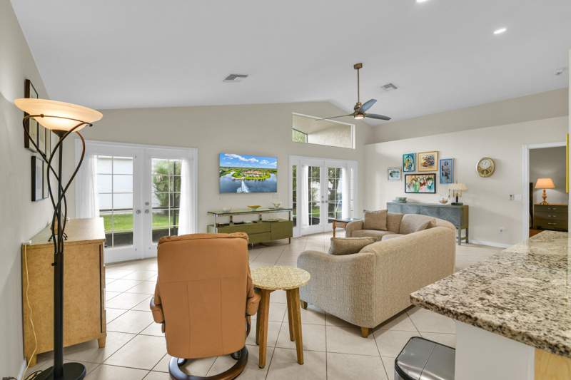 3 bedroom Single Family Residence at 7332 Tonga Court, Valencia Isles 3, Boynton Beach — photo 2