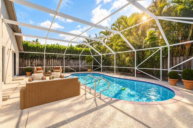 3 bedroom Single Family Residence at 7369 Ashley Shores Circle, Lake Charleston, Lake Worth — photo 2
