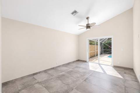 7369 Ashley Shores Circle, Lake Worth FL - photo 20 of 46