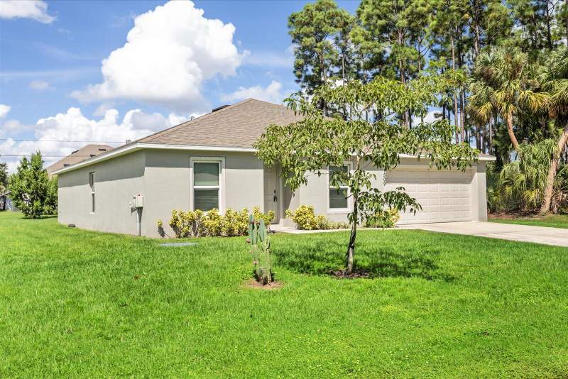 4 bedroom Single Family Residence at 1509 SW Bermel Avenue, Port St Lucie Section 19, Port St. Lucie — photo 2