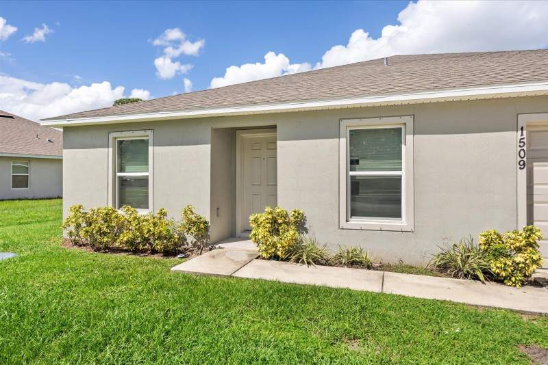 4 bedroom Single Family Residence at 1509 SW Bermel Avenue, Port St Lucie Section 19, Port St. Lucie — photo 3