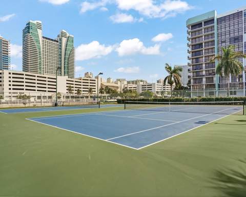 600 Parkview Drive #703, Hallandale Beach FL - photo 20 of 34