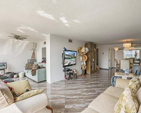 600 Parkview Drive #703, Hallandale Beach FL - photo 9 of 34