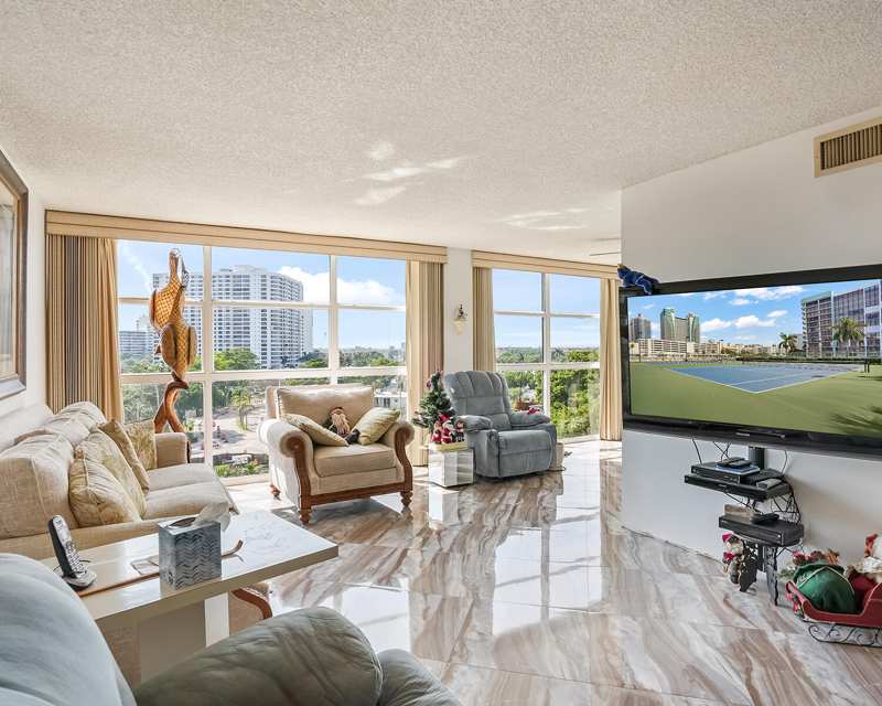 2 bedroom Condominium at 600 Parkview Drive #703, Towers Of Oceanview South, Hallandale Beach — photo 1