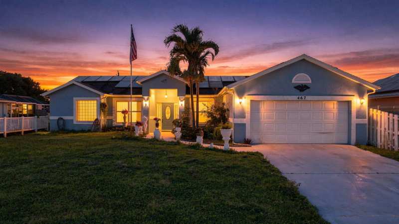 3 bedroom Single Family Residence at 467 SW Parish Terrace, Port St Lucie Section 13, Port St. Lucie — photo 1