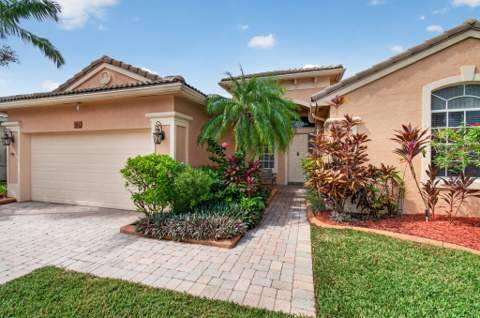 9542 Lantern Bay Circle, West Palm Beach FL - photo 8 of 71