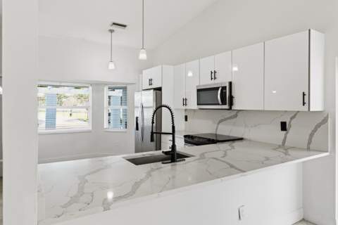 34 Paxford Lane, Boynton Beach FL - photo 9 of 32