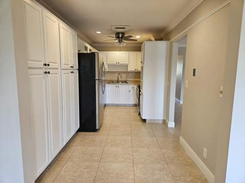 2886 Fernley Drive #1, West Palm Beach FL - photo 11 of 32