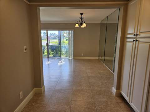 2886 Fernley Drive #1, West Palm Beach FL - photo 13 of 32