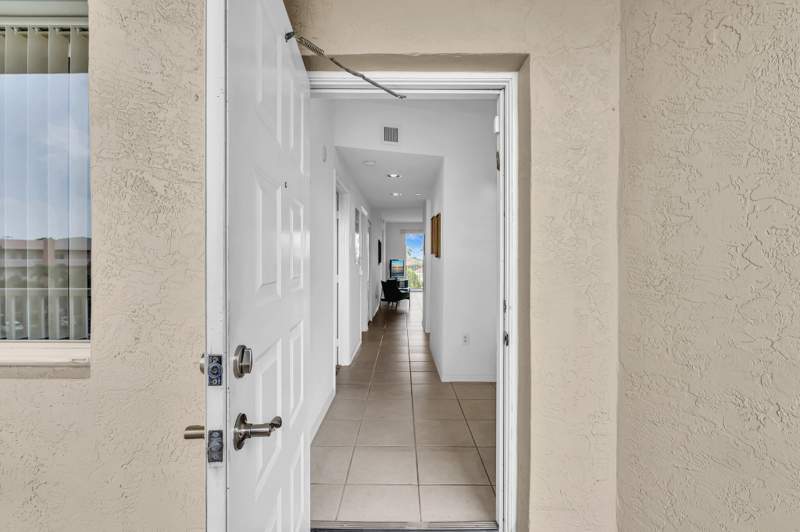 2 bedroom Condominium at 7775 Yardley Drive #403, Yardley Condominium F, Tamarac — photo 3
