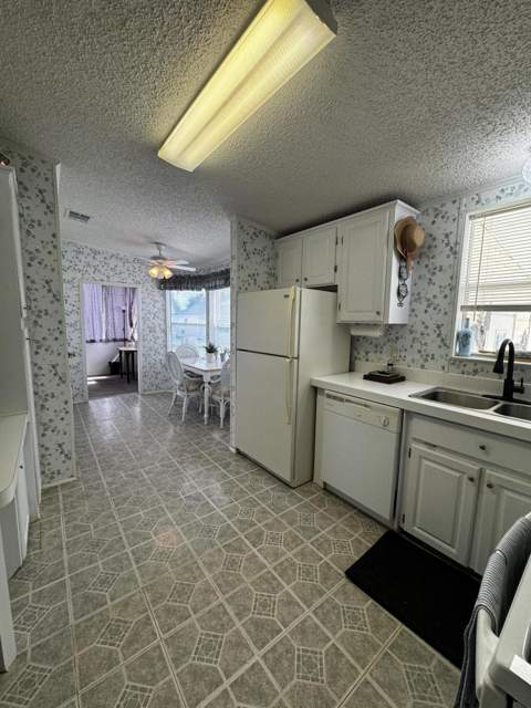 6778 Tucan Street, Fort Pierce FL - photo 6 of 32