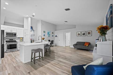 264 Malibu Circle, Greenacres FL - photo 9 of 42