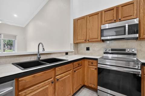 2521 S Coral Trace Circle, Delray Beach FL - photo 7 of 56