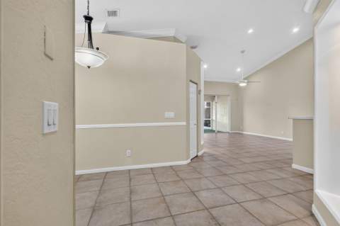 2521 S Coral Trace Circle, Delray Beach FL - photo 13 of 56