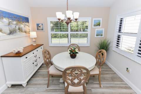 438 SW Jefferson Circle, Port St. Lucie FL - photo 12 of 38