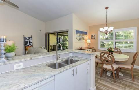 438 SW Jefferson Circle, Port St. Lucie FL - photo 14 of 38