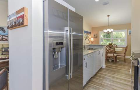 438 SW Jefferson Circle, Port St. Lucie FL - photo 15 of 38