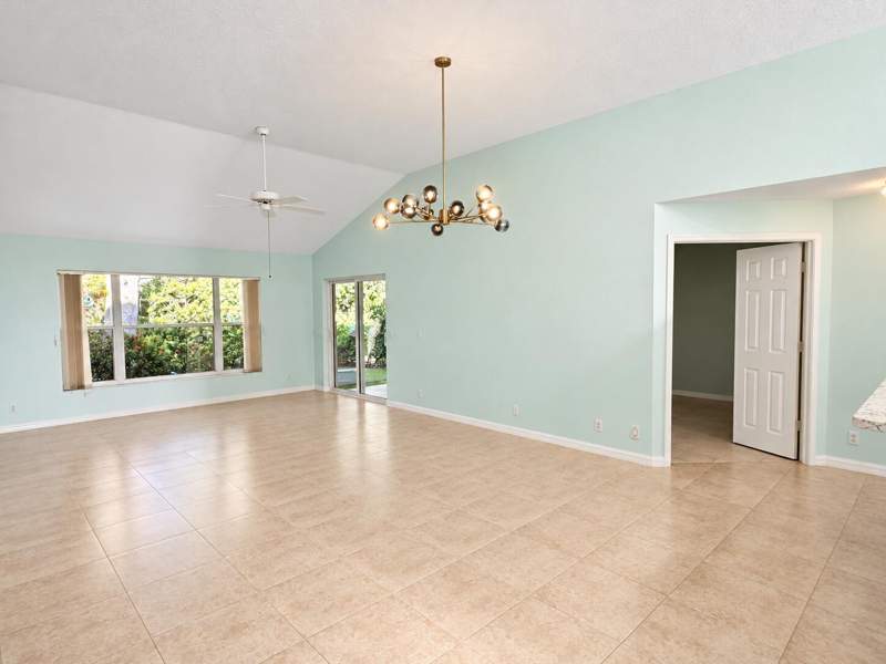3 bedroom Single Family Residence at 3007 Casa Rio Court, Woodbine Par C, Palm Beach Gardens — photo 4