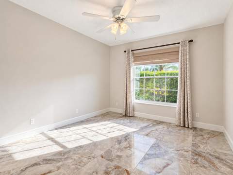 3007 Casa Rio Court, Palm Beach Gardens FL - photo 16 of 41