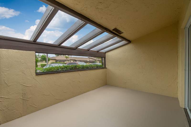 2 bedroom Villa at 13665 Via Aurora #C, Palm Greens At Villa Del Ray Condo II, Delray Beach — photo 5