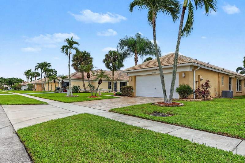 3 bedroom Single Family Residence at 12986 Hampton Lakes Circle, Hampton Lakes, Boynton Beach — photo 3