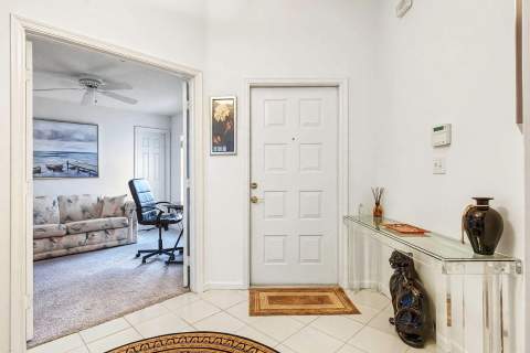 12986 Hampton Lakes Circle, Boynton Beach FL - photo 7 of 54