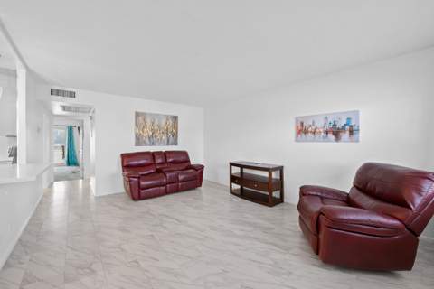 2025 Guildford B, Boca Raton FL - photo 8 of 20
