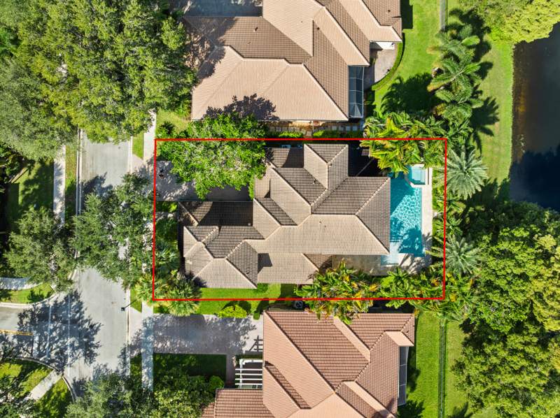 5 bedroom Single Family Residence at 182 Via Veracruz, Pines On Pennock Lane Pud 2, Jupiter — photo 4