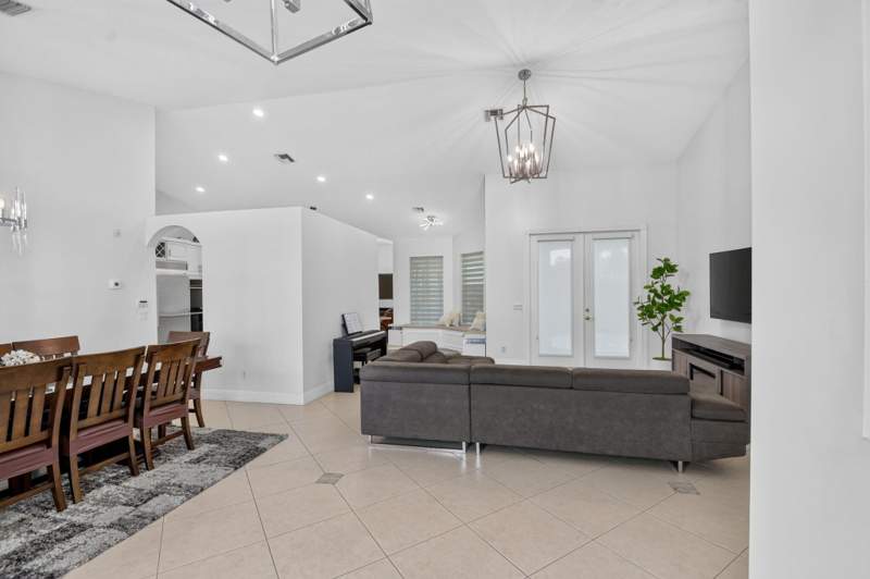 4 bedroom Single Family Residence at 2676 Yarmouth Drive, Greenview Shores 2 Of Wellington, Wellington — photo 5